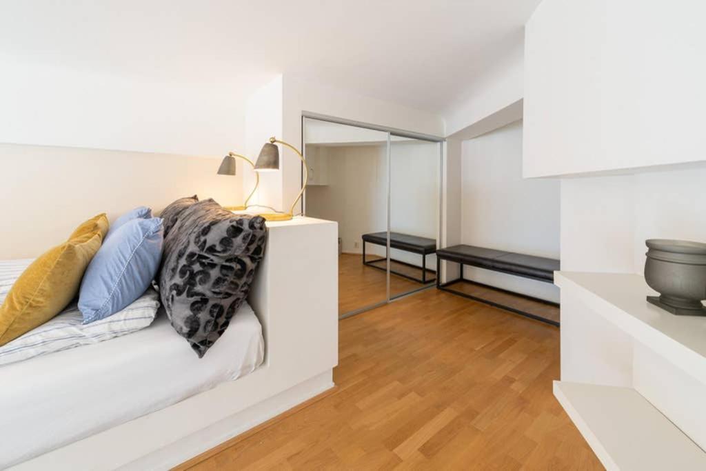 Nordic Host Luxury Apts - Prinsens Gate - Large Mezzanine Studio Oslo Bagian luar foto