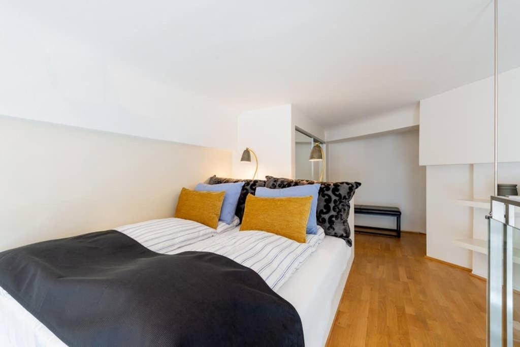 Nordic Host Luxury Apts - Prinsens Gate - Large Mezzanine Studio Oslo Bagian luar foto